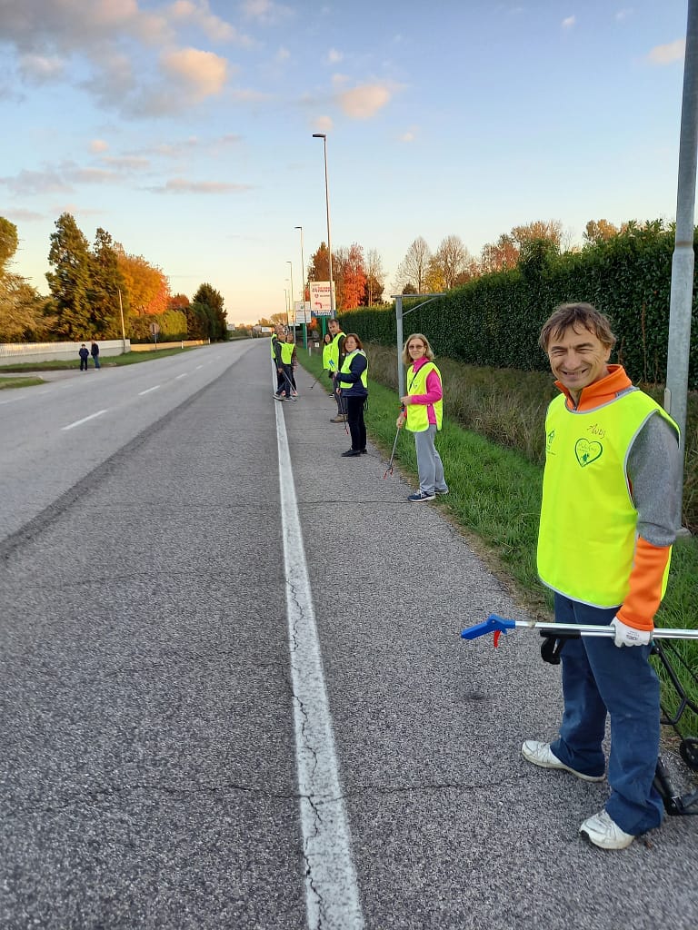 Pulizia territorio via Trevisan Vigonza (Padova)