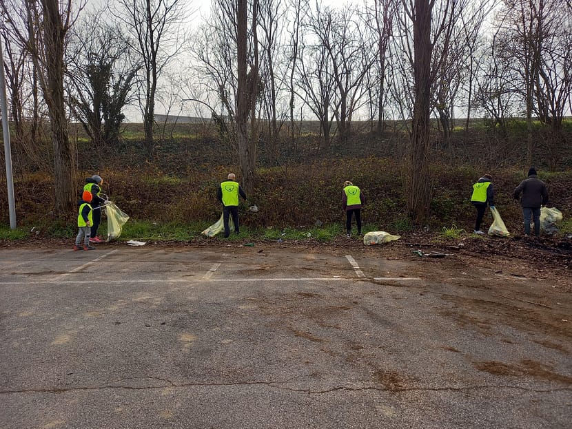 Pulizia argine Ipercoop Vigonza